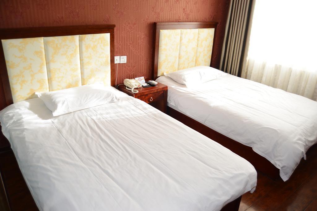 Super 8 Beijing Daxing Huangcun Hotel Eksteriør billede
