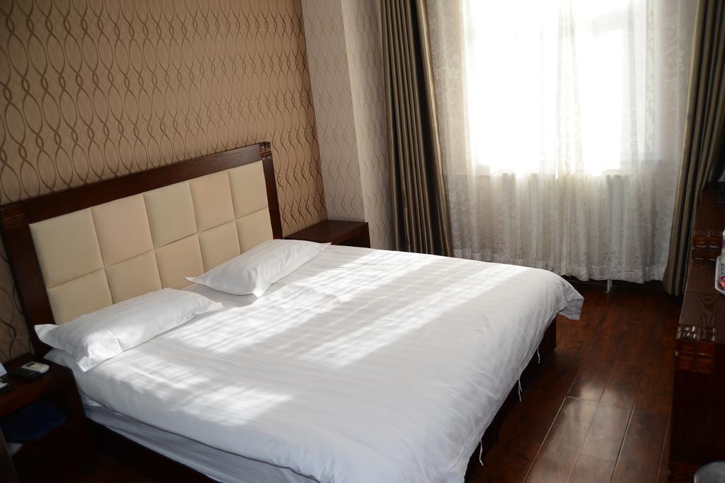 Super 8 Beijing Daxing Huangcun Hotel Eksteriør billede