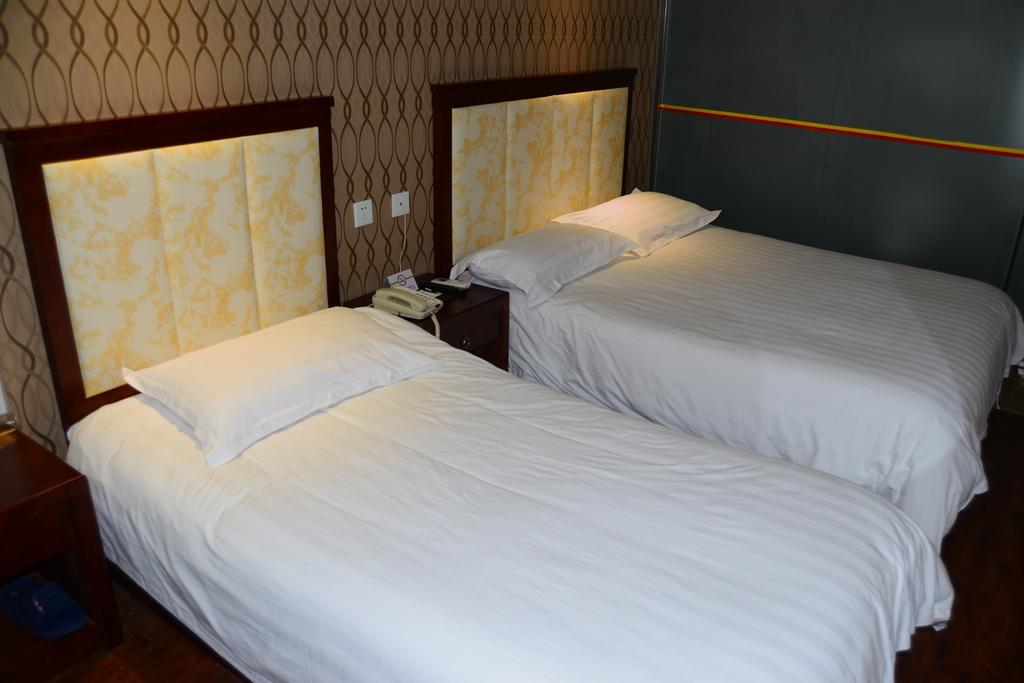Super 8 Beijing Daxing Huangcun Hotel Eksteriør billede